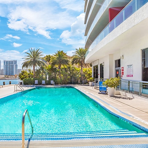 beachwalk resort hallandale amenities