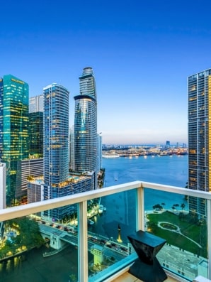 Brickell on the River Photo 5