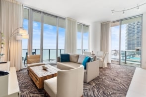 Unbeatable Location: Oceanview Condo